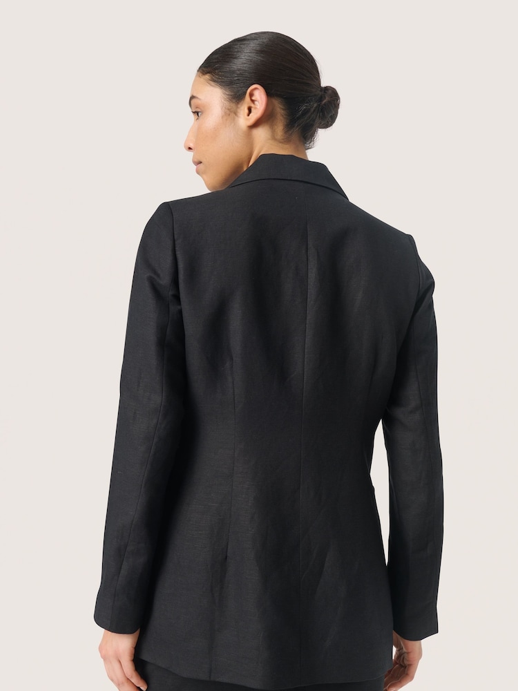 Soaked in Luxury Malia Fitted Single-Breasted Black Blazer - Image 2 of 5