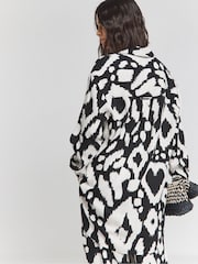 Simply Be Oversize-Hemd aus Leinen mit Mono-Print - Bild 3 von 4