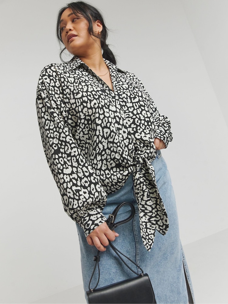Simply Be Black Mono Print Tie Front Shirt - Image 1 of 4