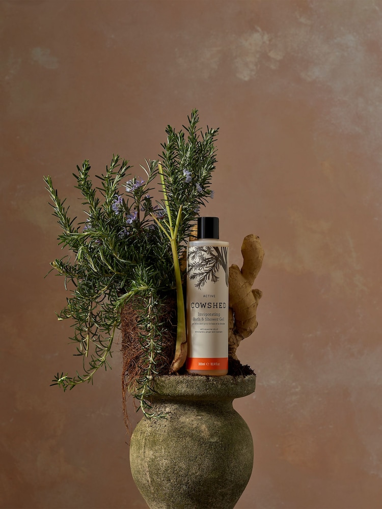 Cowshed Active Shower Gel 300ml - Image 3 of 3