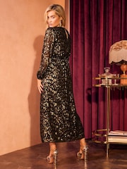 Love & Roses Black Leopard Jacquard Twist Frint Midi Dress - Image 4 of 4