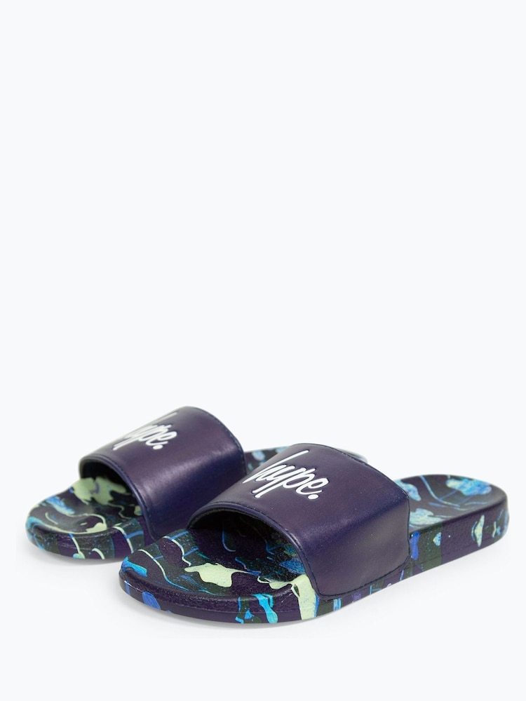 Hype. Boys Overlay Camo Script Multi Black Sliders - Image 1 of 7