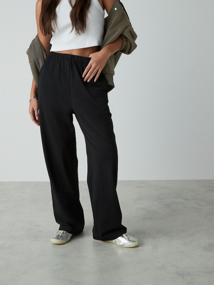 Schwarz - Ultraweiche Modalhose - Bild 2 von 4 Schwarz - Ultraweiche Modalhose - Bild 2 von 4