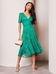 Lipsy Green Premium Broderie Lace Shortss Sleeve V Neck High Low Midi Dress - Image 3 of 4
