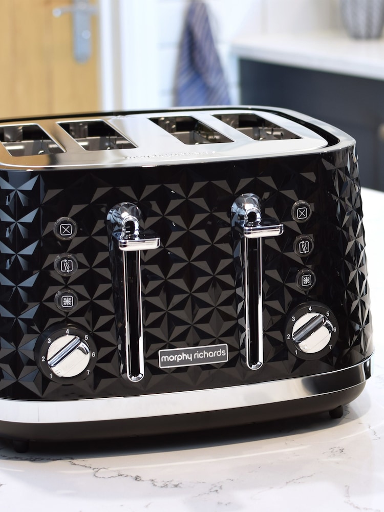Morphy Richards Black Vector 4 Slice Toaster - Image 1 of 4 Morphy Richards Black Vector 4 Slice Toaster - Image 1 of 4