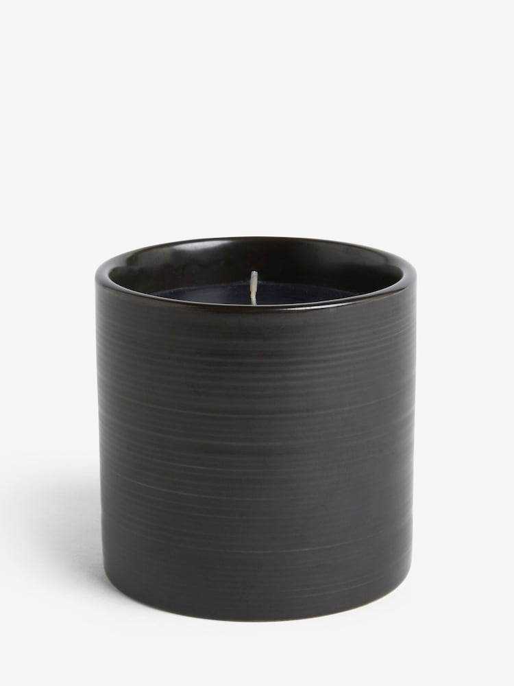 Pomegranate and Black Lily Single Wick Scented Candle - Image 3 of 3