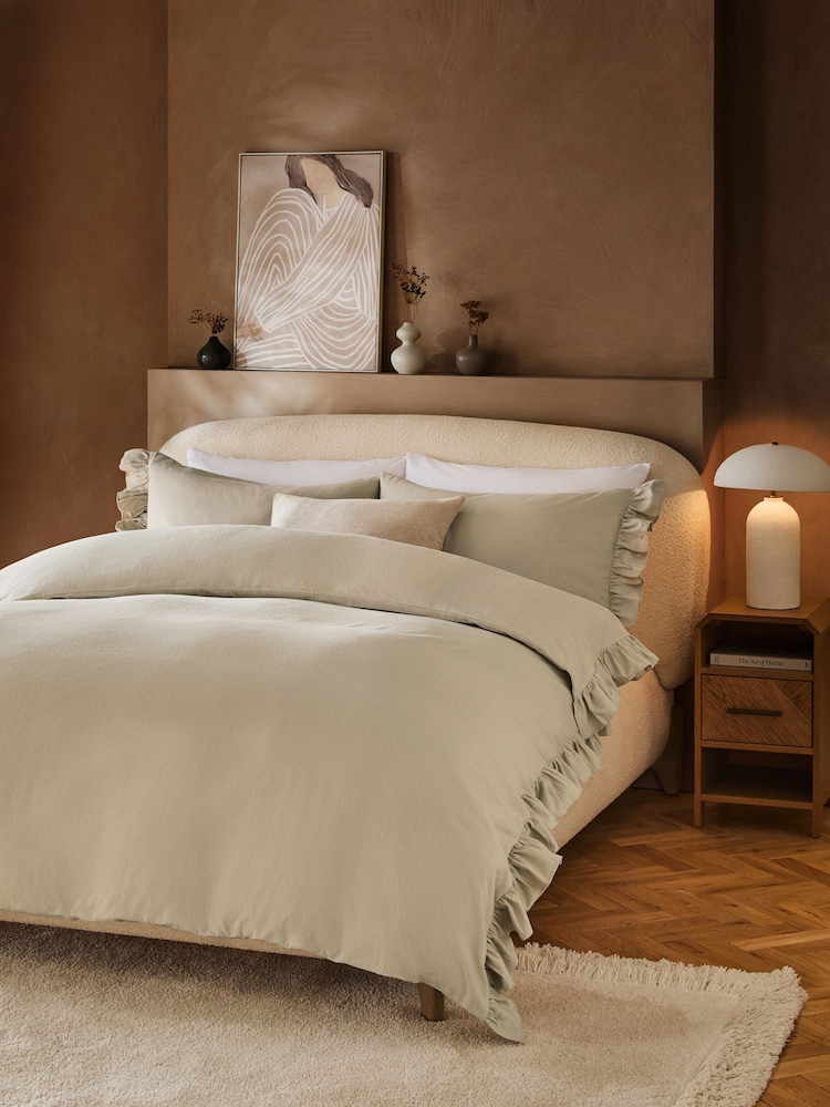 100% Cotton Supersoft Brushed Frill Duvet Cover and Pillowcase Set - Изображение 2 из 5