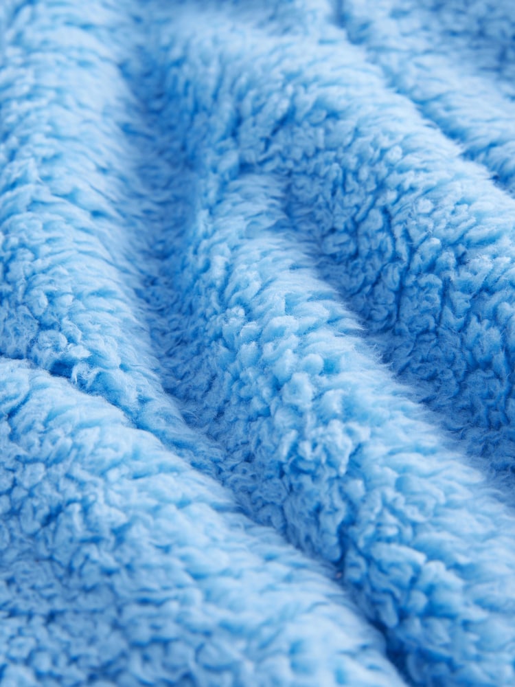 Blau - Teddyfell-Jacke mit halbem Reißverschluss - Bild 9 von 9 Blau - Teddyfell-Jacke mit halbem Reißverschluss - Bild 9 von 9