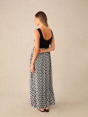 Ro&Zo Black Petite Geo Print Skirt Maxi Dress - Image 5 of 5
