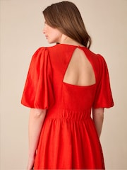 Ro&Zo Red Petite Petite Linen Blend Puff Sleeve V-Neck Midi Dress - Image 3 of 4