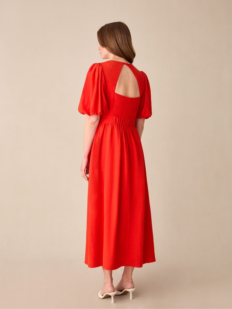 Ro&Zo Red Petite Petite Linen Blend Puff Sleeve V-Neck Midi Dress - Image 4 of 4
