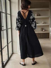 Black/White Embroidered Sleeved Maxi 100% Cotton Dress - Image 4 of 8