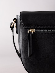 Lakeland Leather Black Tarnbeck Leather Saddle Bag - Image 5 of 7