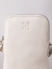 Lakeland Leather Parchment Coniston Leather Cross-Body Phone Pouch - Image 4 of 6