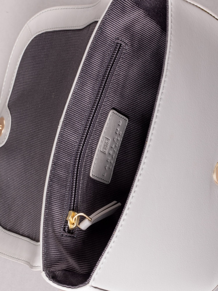 Lakeland Leather Grey Tarnbeck Leather Saddle Bag - Image 8 of 8