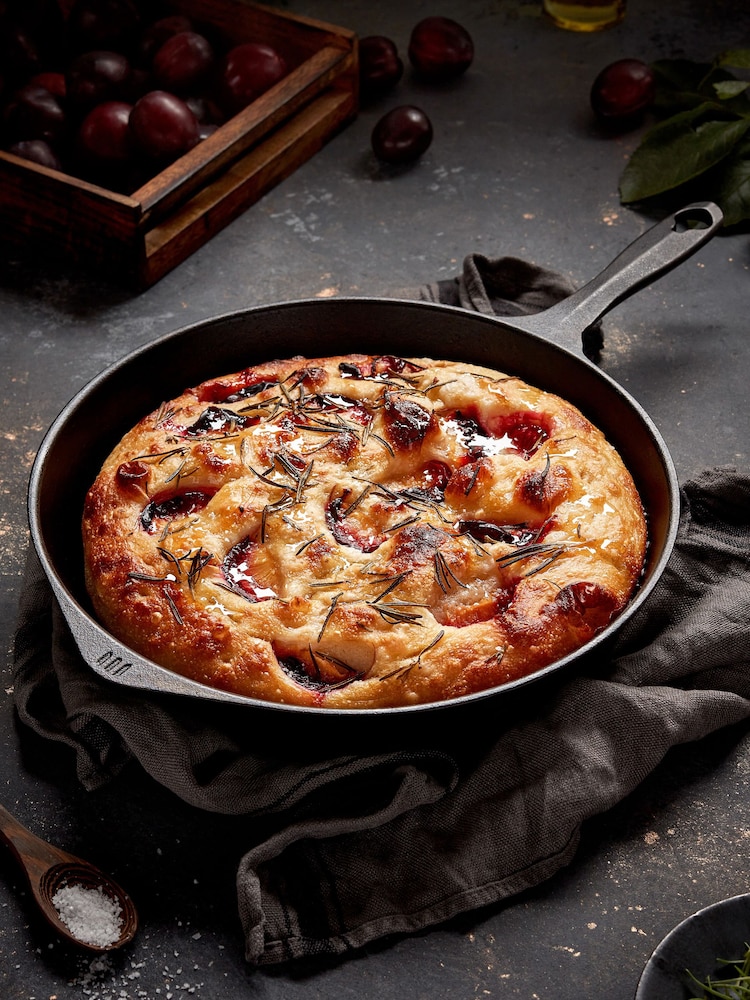 Stellar Black 30cm Cast Iron Skillet - Image 1 of 1