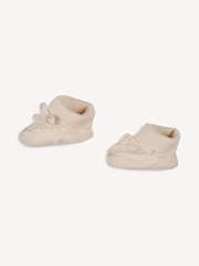 Chloé Baby Cream Giftset with Textured Knitted Hat, Mittens & Booties - Image 5 of 7