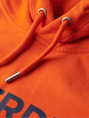 Sudadera deportiva con capucha de corte ancho con logo en color crema de Superdry - Imagen 5 de 6