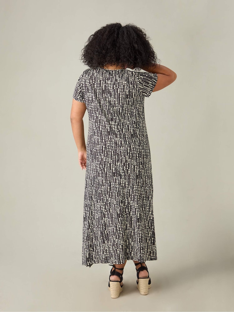 Live Unlimited Black Curve Mono Spot Print Jersey V-Neck Midaxi Dress - Image 5 of 5