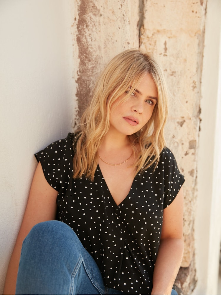 Live Unlimited Black Curve Polka Dot Pleat Front Top - Image 5 of 5