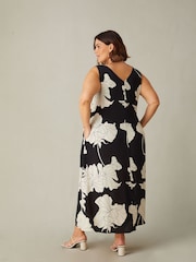 Live Unlimited Black Curve Floral V-Neck Maxi Swing Dress - Image 4 of 6