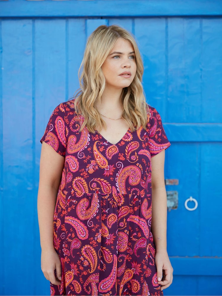 Live Unlimited – gestuftes Midikleid mit Paisleymuster in Petite-Größe - Bild 2 von 6