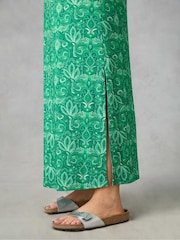 Live Unlimited Green Curve Paisley Jersey Sleeveless Maxi Dress - Image 5 of 5