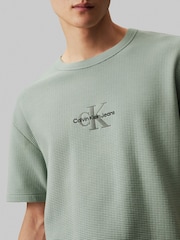 Calvin Klein Jeans Green City Grid 100% Cotton T-Shirt - Image 4 of 5