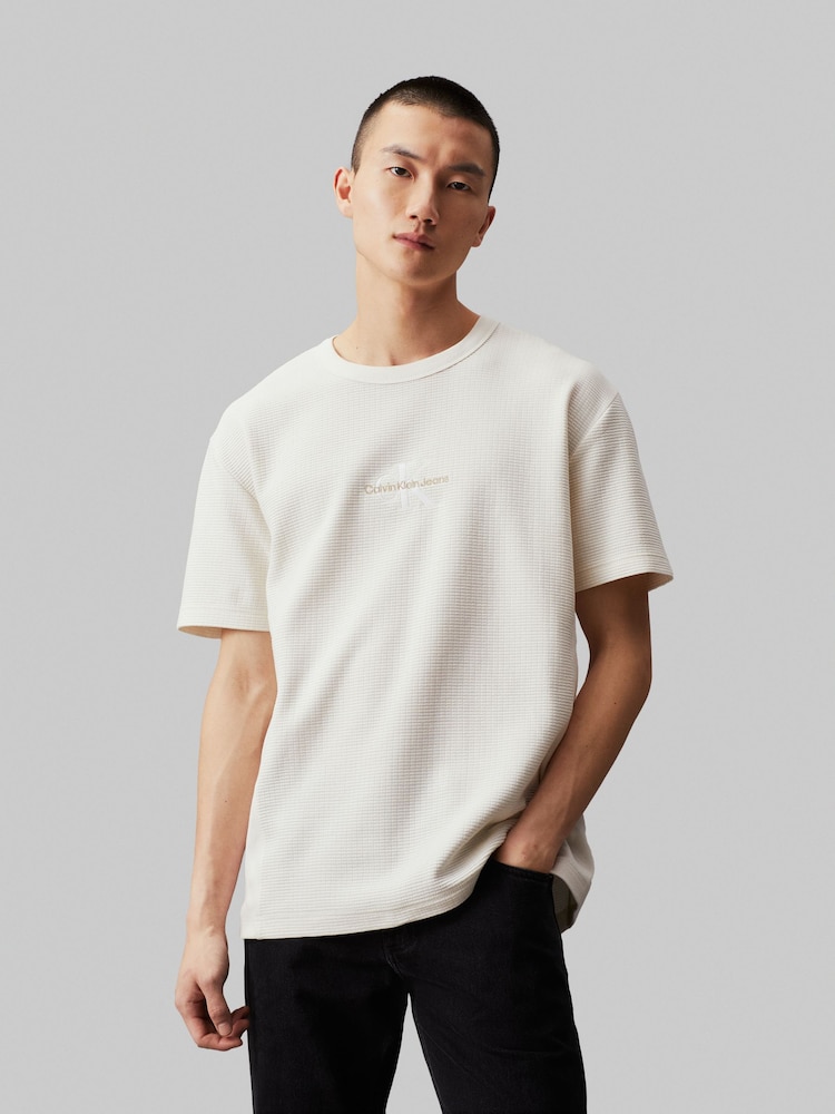 Calvin Klein Jeans Green City Grid 100% Cotton T-Shirt - Image 2 of 5