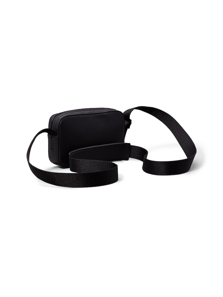 Calvin Klein Black Minimal Focus Camera Bag - Image 2 of 5