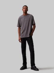 Czarny - Calvin Klein Jeans Washed Monologo Black T-Shirt - Image 2 of 4