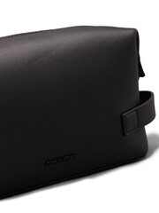 Calvin Klein Black Minimal Focus Washbag - Image 3 of 4