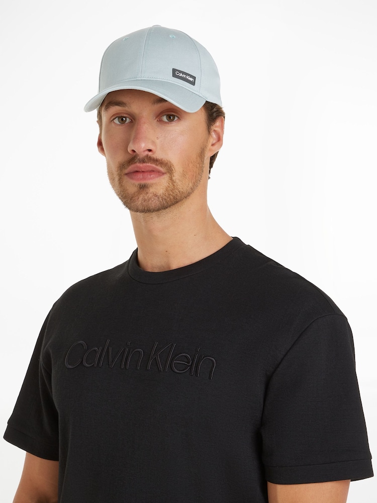 رمادي - Calvin Klein Essential Patch Cap - صورة 3 من 3