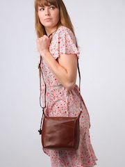 Conkca 'Kiki' Leather Shoulder Bag - Image 2 of 7