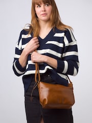 Conkca 'Merill' Leather Cross-Body Bag - Image 2 of 7