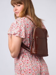 Braun - Conkca 'Amora' Lederrucksack - Bild 2 von 7