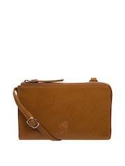 Braun - Conkca 'Winnie' Cross-Body Clutch Tasche aus Leder - Bild 1 von 4