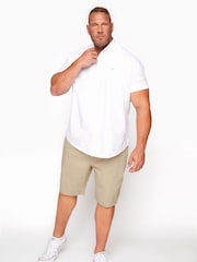 Natural - Pantalones cortos chinos con cintura elástica de BadRhino Big & Tall - Imagen 1 de 3