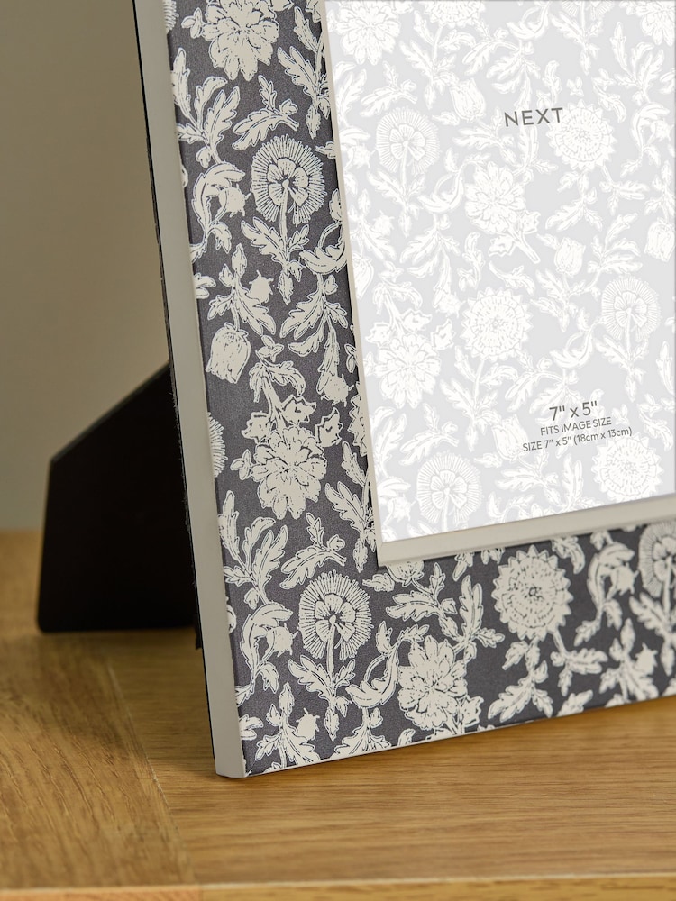 Ditsy Floral Print Photo Frame - Image 3 of 5