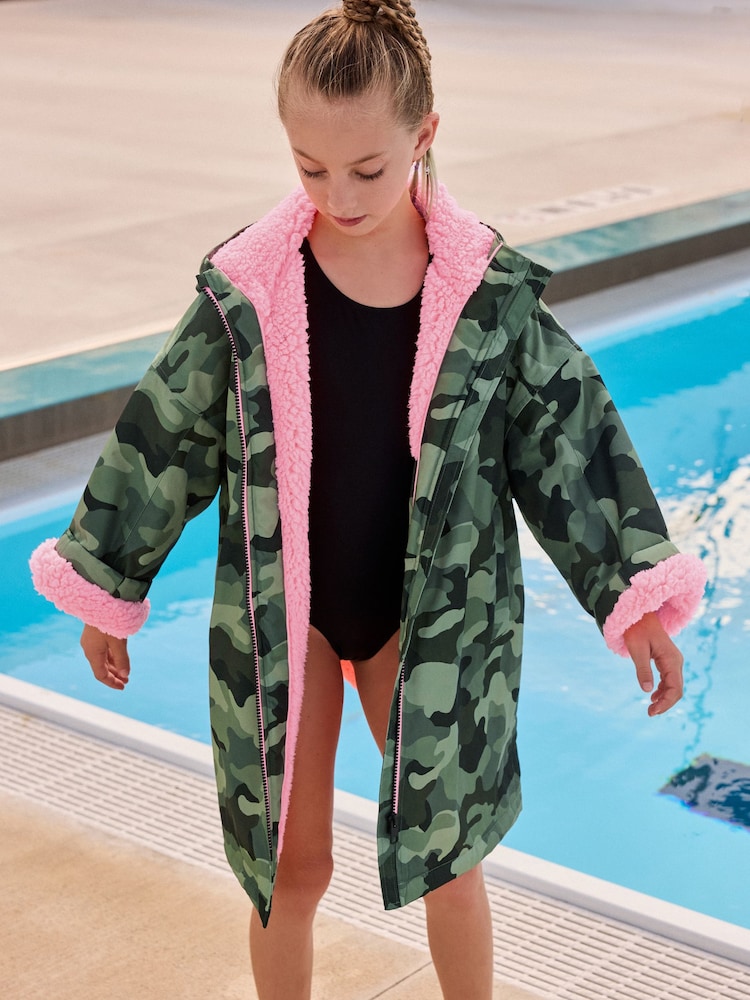 Camouflage Waterproof Changing Robe (3-16yrs) - Image 2 of 11
