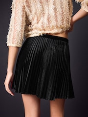 Black Velvet Mini Kilt Skirt - Image 3 of 8