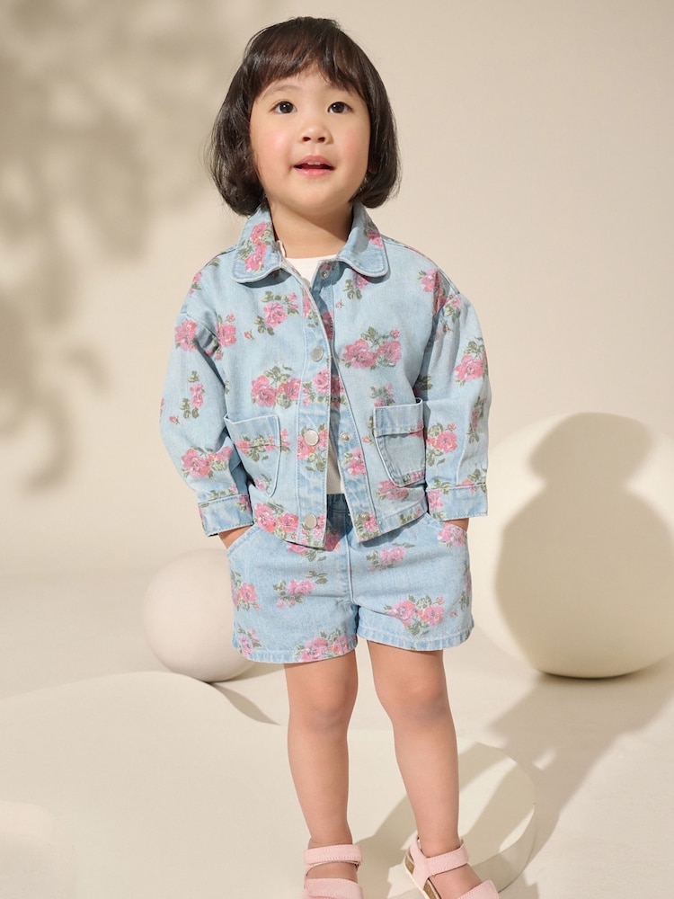 Blau Denim - Set aus bedrucktem Shacket und Shorts aus 100 % Baumwolle mit Print (3M.–7J.) - Bild 1 von 10 Blau Denim - Set aus bedrucktem Shacket und Shorts aus 100 % Baumwolle mit Print (3M.–7J.) - Bild 1 von 10