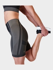Sweaty Betty Black Silhouette Sculpt Seamless Workout Shorts - Image 3 of 6
