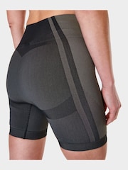 Sweaty Betty Black Silhouette Sculpt Seamless Workout Shorts - Image 4 of 6