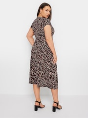 Yours Curve Red Leopard Print Spot Print Wrap Dress - Image 3 of 5