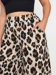 Yours Curve Brown Textured Leopard Print Midaxi Culottes - Image 4 of 5