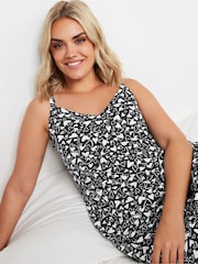 Yours Curve Black Abstract Heart 100% Cotton Chemise - Image 4 of 5