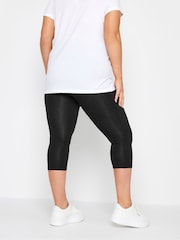 Yours Curve Black Soft Touch Stretch Cropped Leggings - Image 3 of 4