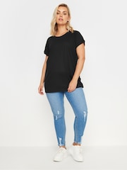 Yours Curve Black Core Basic T-Shirts 3 Pack - Image 3 of 9