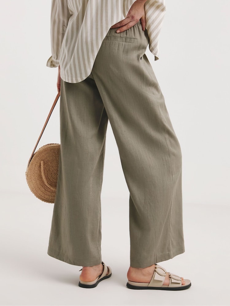 JD Williams Green Linen Mix Wide Leg Navy Blue Trousers - Image 2 of 4 JD Williams Green Linen Mix Wide Leg Navy Blue Trousers - Image 2 of 4